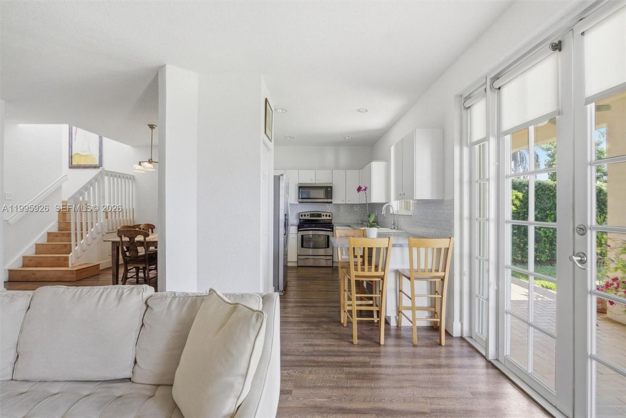 1326 Canary Island Dr, Weston, FL 33327 Photo