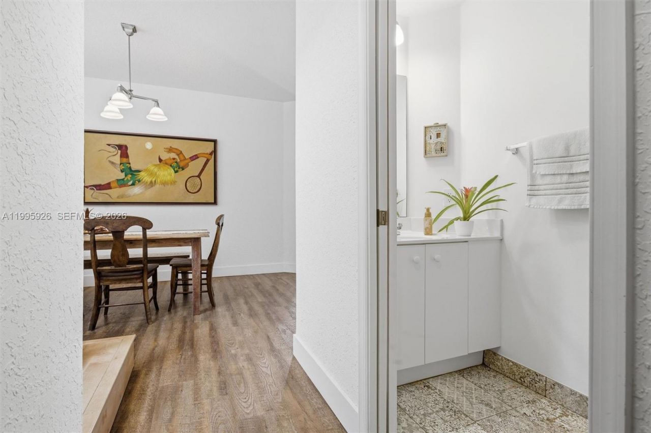 1326 Canary Island Dr, Weston, FL 33327 Photo