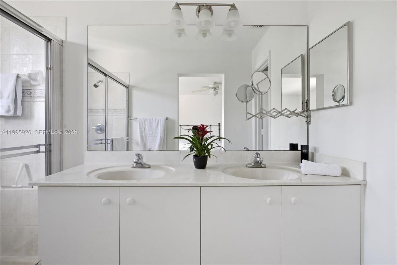 1326 Canary Island Dr, Weston, FL 33327 Photo