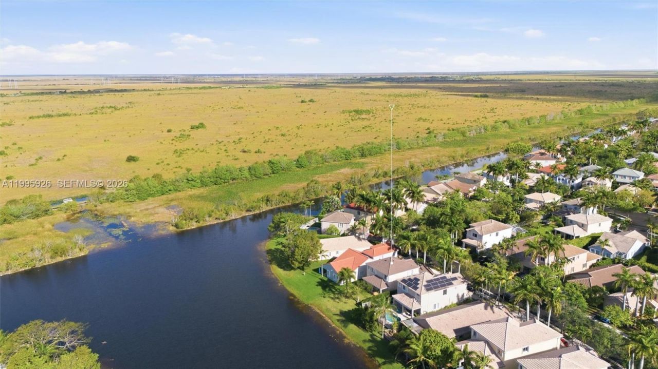 1326 Canary Island Dr, Weston, FL 33327 Photo