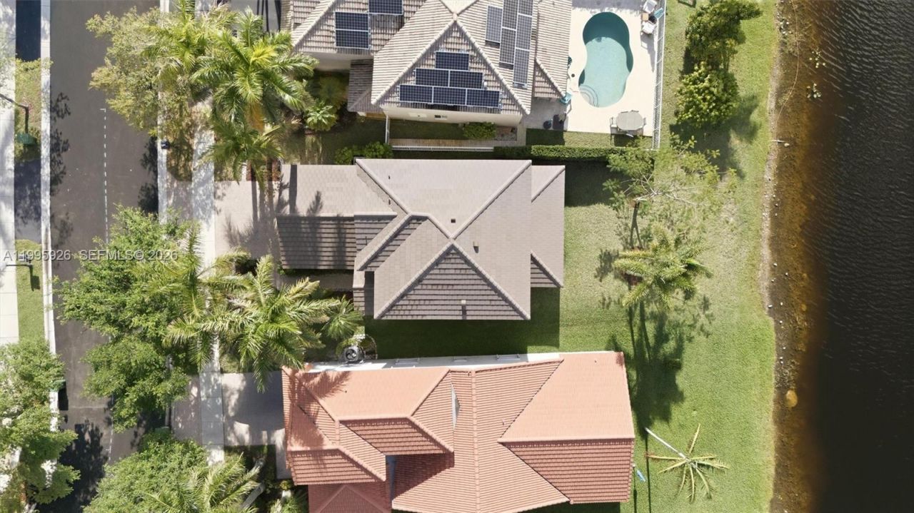 1326 Canary Island Dr, Weston, FL 33327 Photo