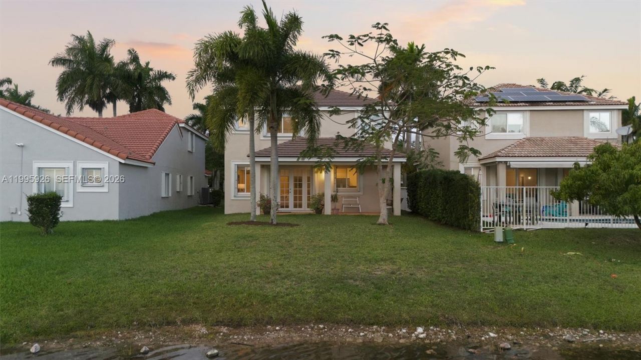 1326 Canary Island Dr, Weston, FL 33327 Photo