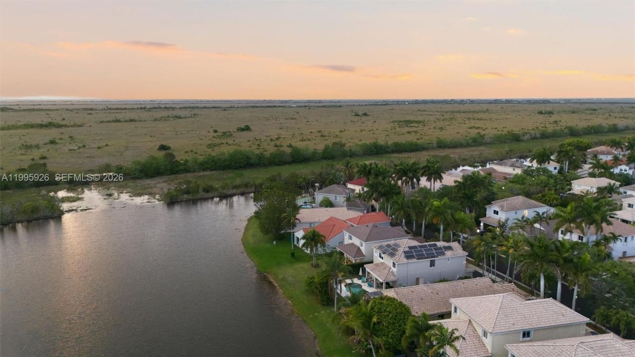 1326 Canary Island Dr, Weston, FL 33327 Photo
