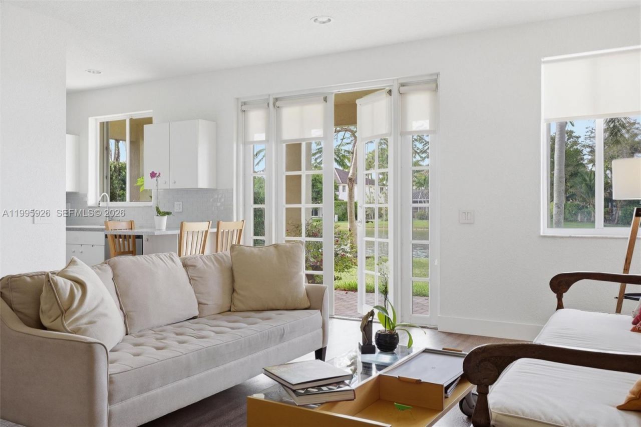 1326 Canary Island Dr, Weston, FL 33327 Photo