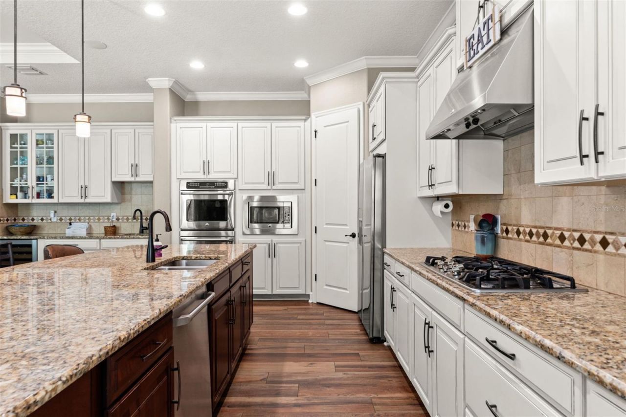 8853 Bella Vita Circle , Land O Lakes, FL 34637 Photo