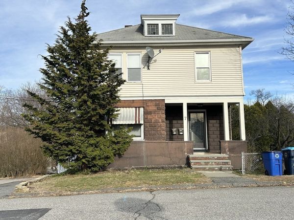 7 Wingate St, Shrewsbury, MA 01545