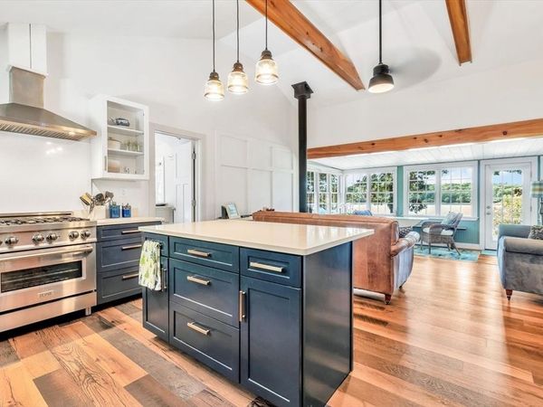 21 Green Acres Ln, Sandwich, MA 02644