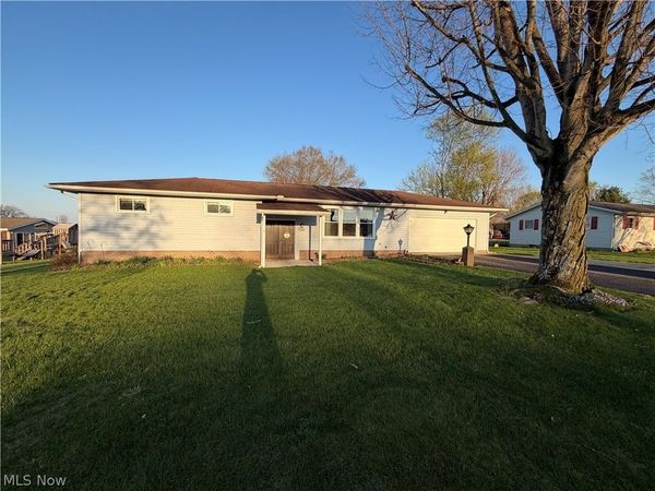 22179 Valley View Drive, West Lafayette, OH 43845