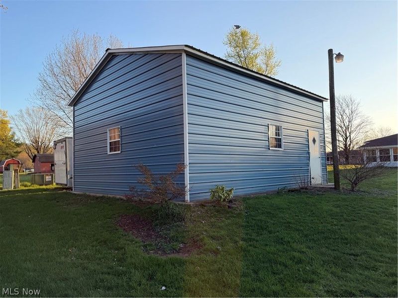 22179 Valley View Drive, West Lafayette, OH 43845 Photo 32