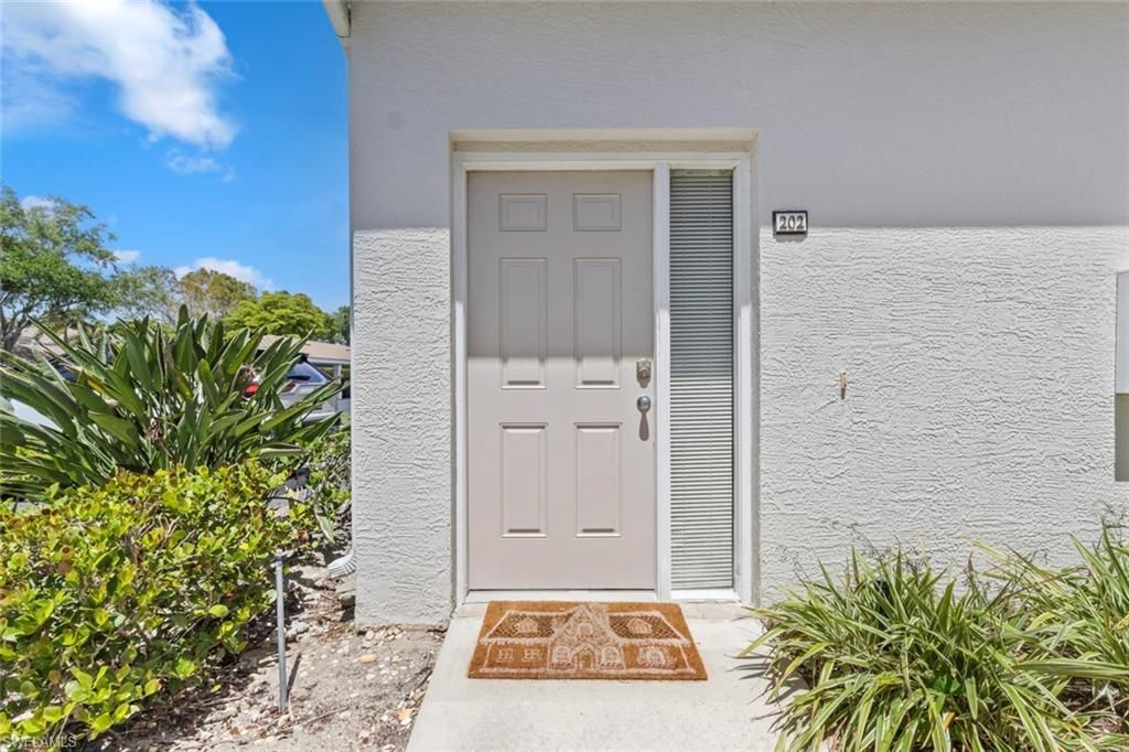 6812 Satinleaf Rd S, Unit 202, Naples, FL 34109 Photo
