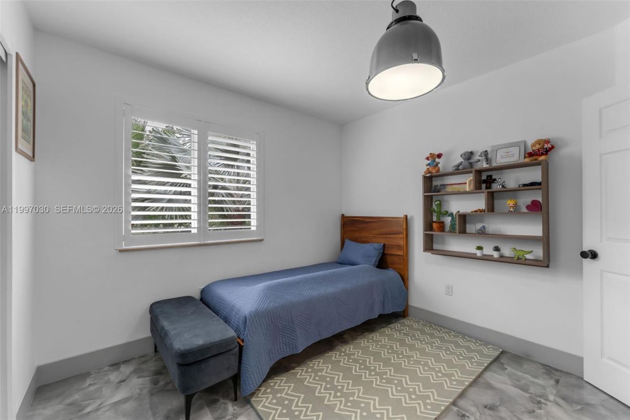 9030 SW 162nd St, Palmetto Bay, FL 33157 Photo