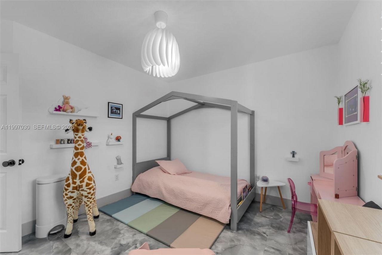 9030 SW 162nd St, Palmetto Bay, FL 33157 Photo