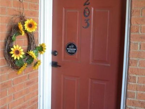 1937 Greenpoint Drive, Kirkwood, MO 63122