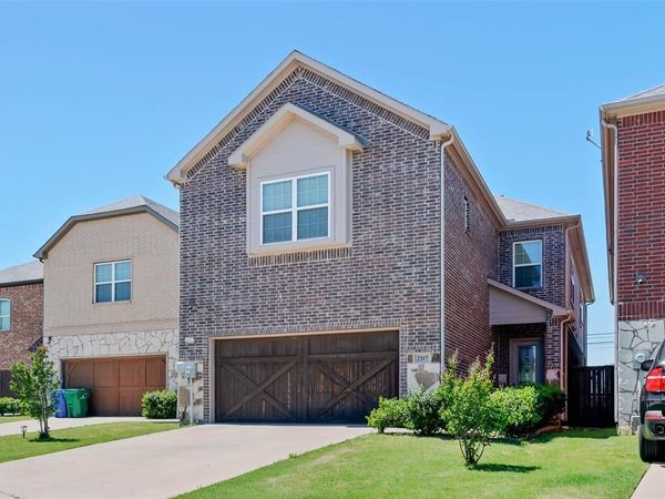 2317 Chrystal Drive, Carrollton, TX 75006