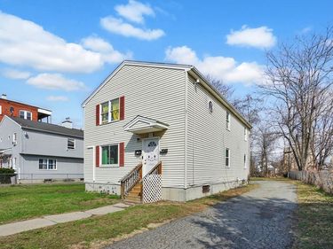 540-542 Union St, Springfield, MA 01109