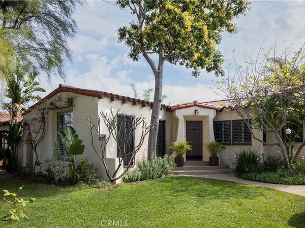 2824 Chestnut Avenue, Long Beach, CA 90806