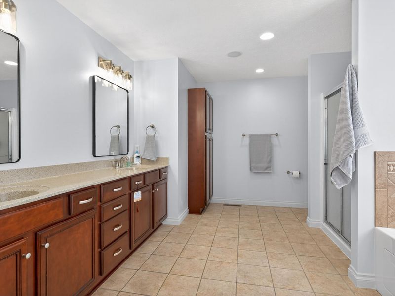 101 Cedarbrook Court, Anna, OH 45302 Photo 25