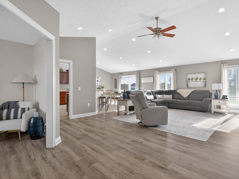 101 Cedarbrook Court, Anna, OH 45302 Photo 7