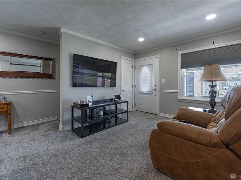 515 N Clairmont Avenue, Springfield, OH 45503 Photo 5