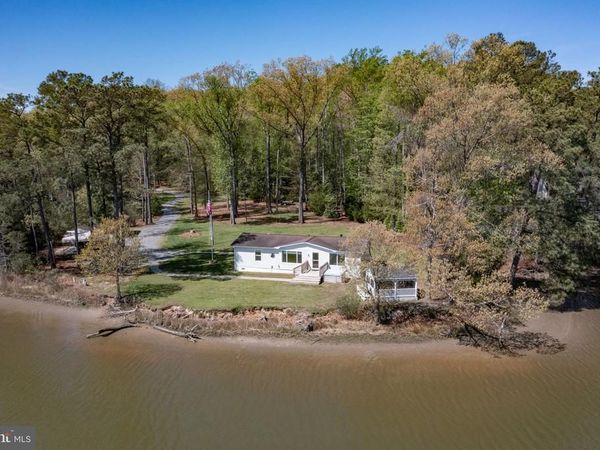 529 MORATTICO CREEK ROAD, FARNHAM, VA 22460
