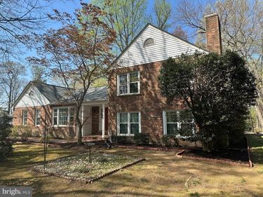 11104 LORAN ROAD, GREAT FALLS, VA 22066