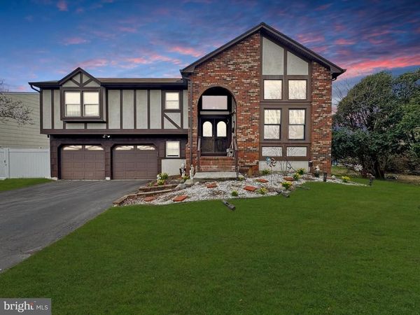 3 BETH ANN, EWING, NJ 08638