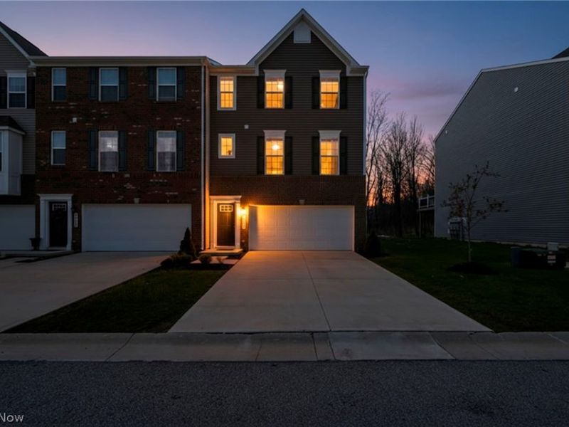 34566 Ethan Way, Willoughby, OH 44094 Photo 2