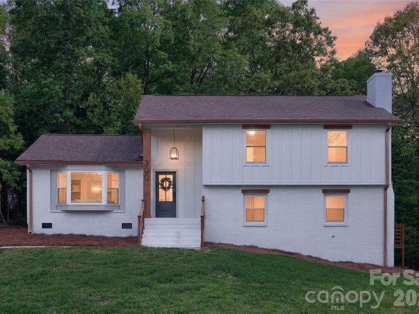 300 Dollar Circle, Charlotte, NC 28270