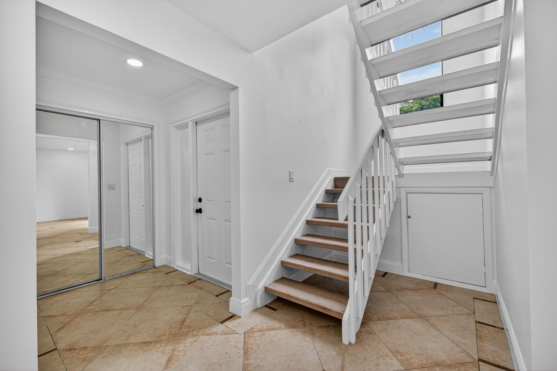 6194 Laurel Lane, Unit C, Tamarac, FL 33319 Photo