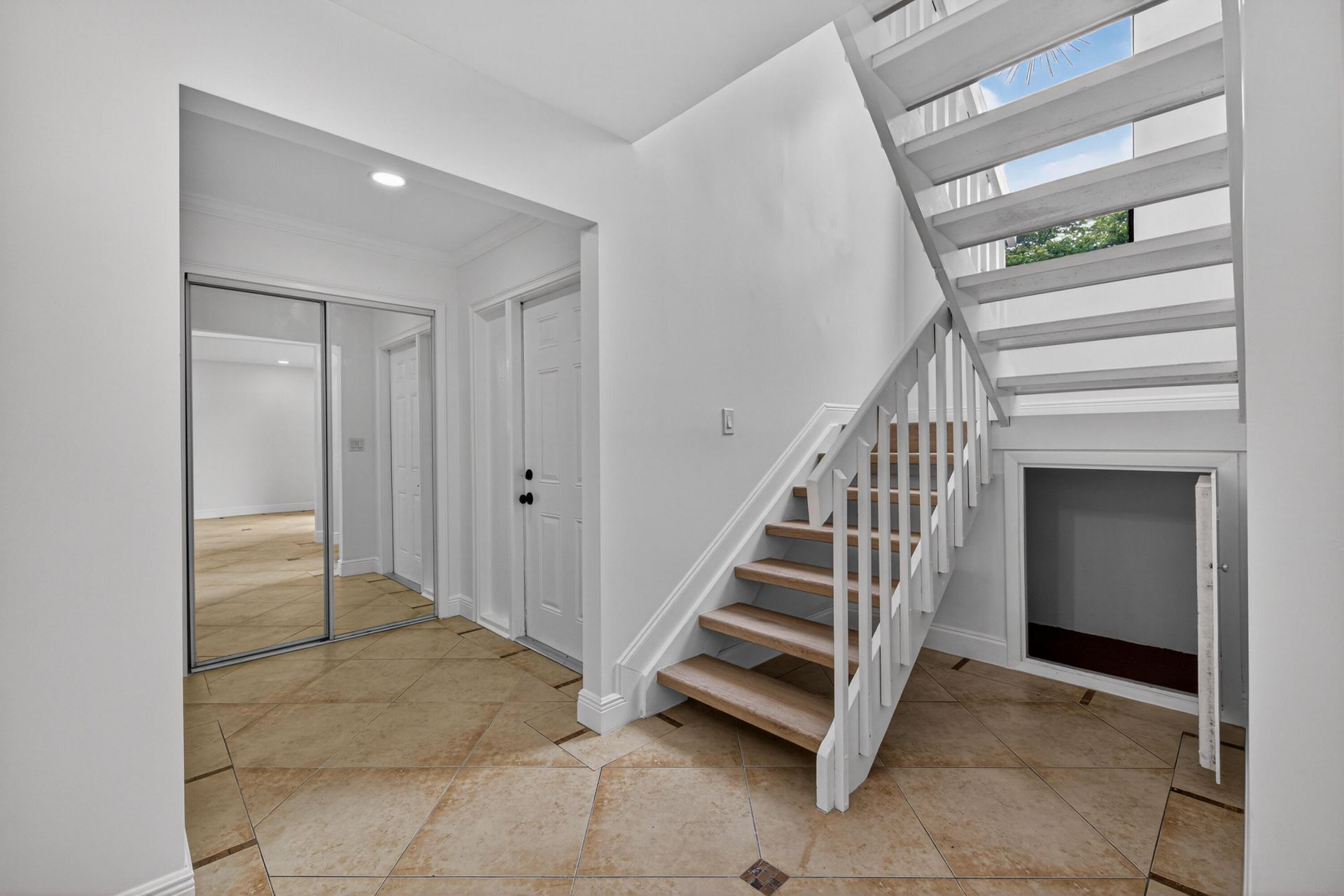 6194 Laurel Lane, Unit C, Tamarac, FL 33319 Photo