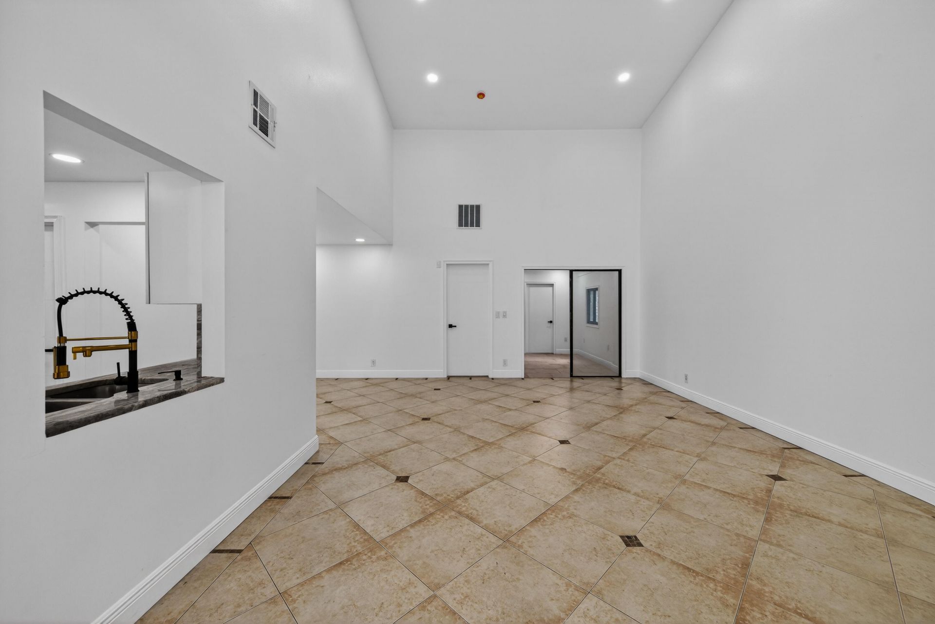 6194 Laurel Lane, Unit C, Tamarac, FL 33319 Photo