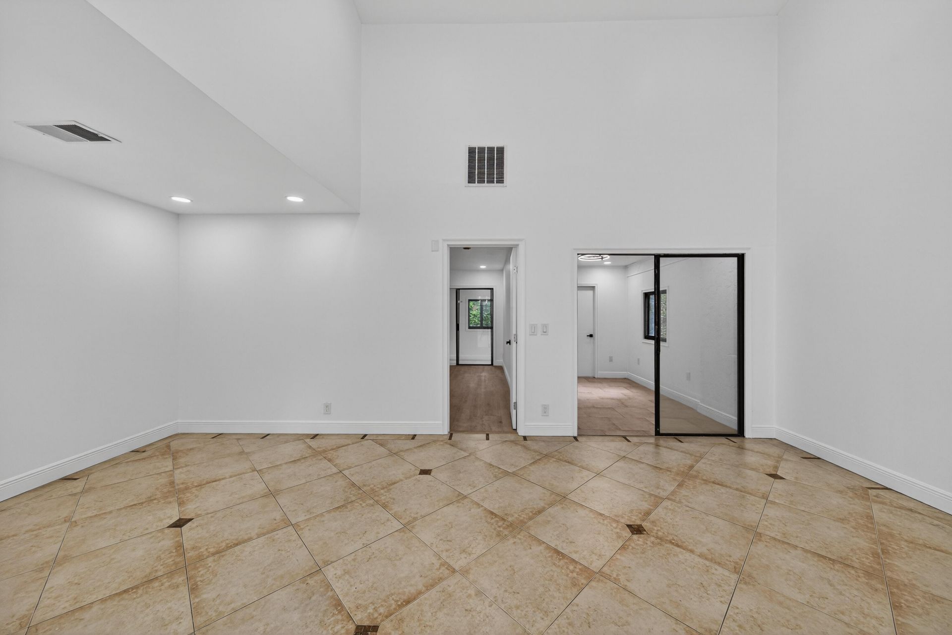 6194 Laurel Lane, Unit C, Tamarac, FL 33319 Photo