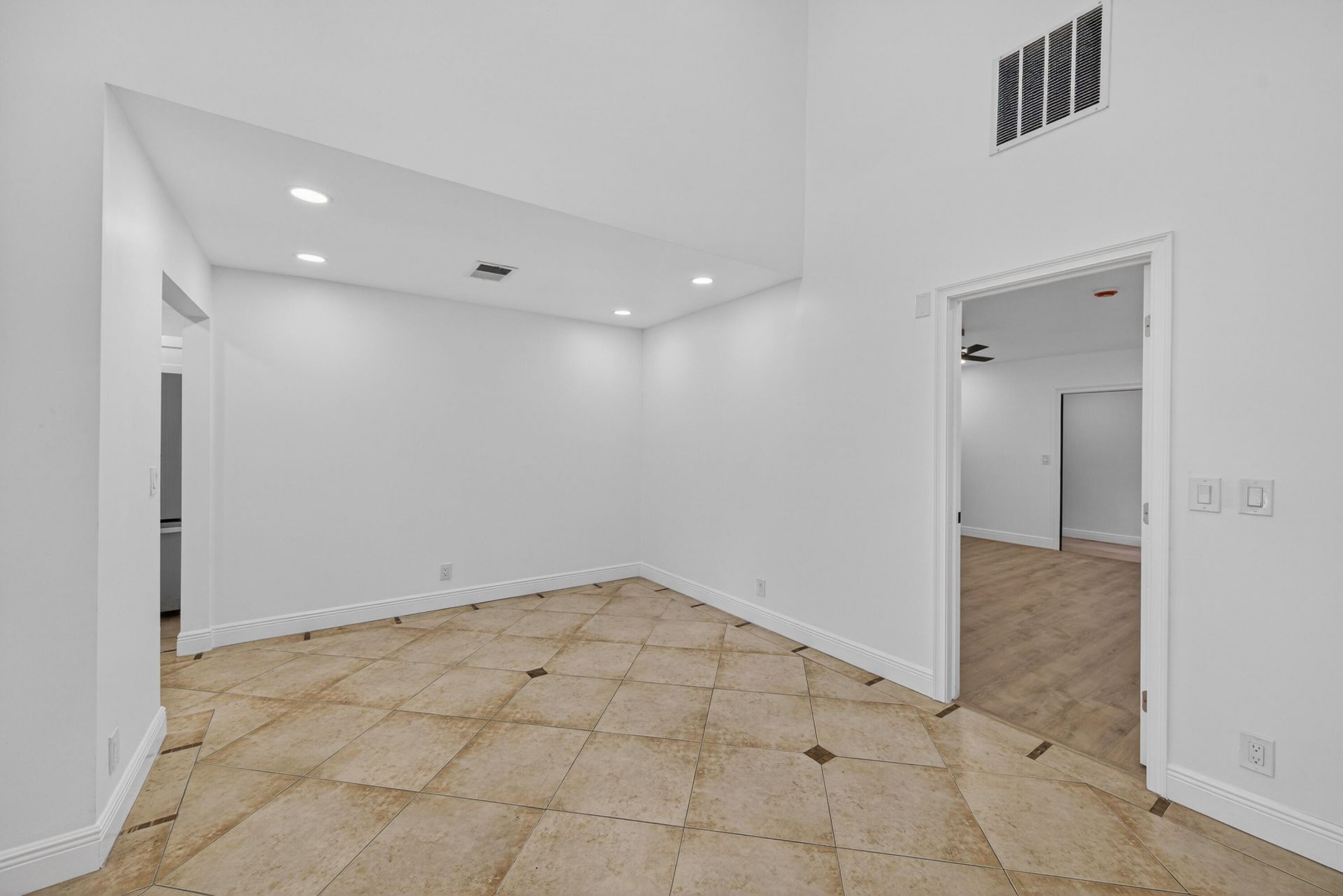 6194 Laurel Lane, Unit C, Tamarac, FL 33319 Photo