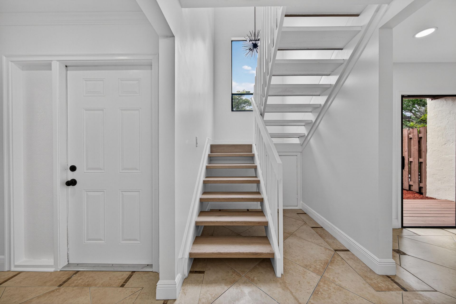 6194 Laurel Lane, Unit C, Tamarac, FL 33319 Photo