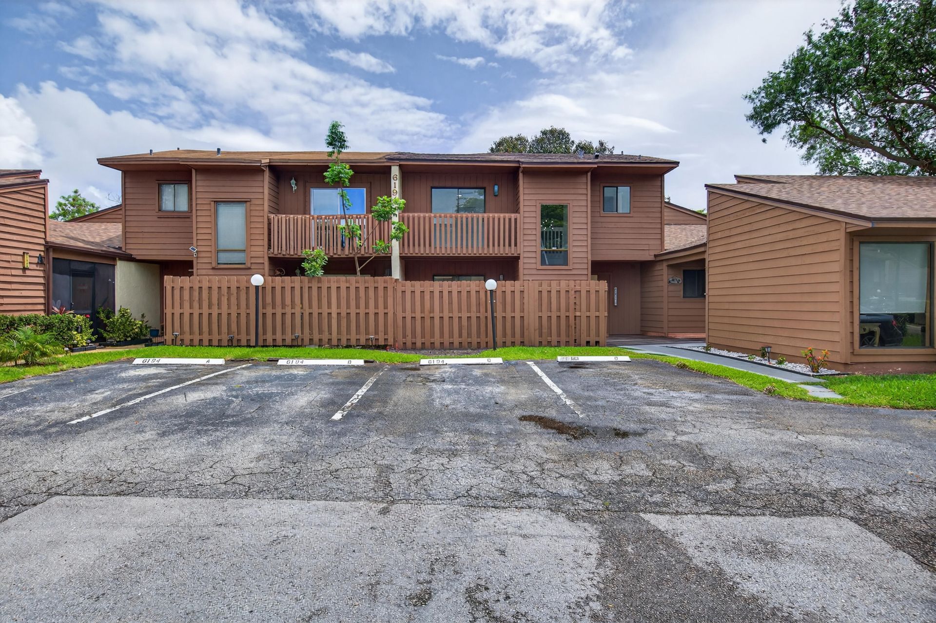 6194 Laurel Lane, Unit C, Tamarac, FL 33319 Photo