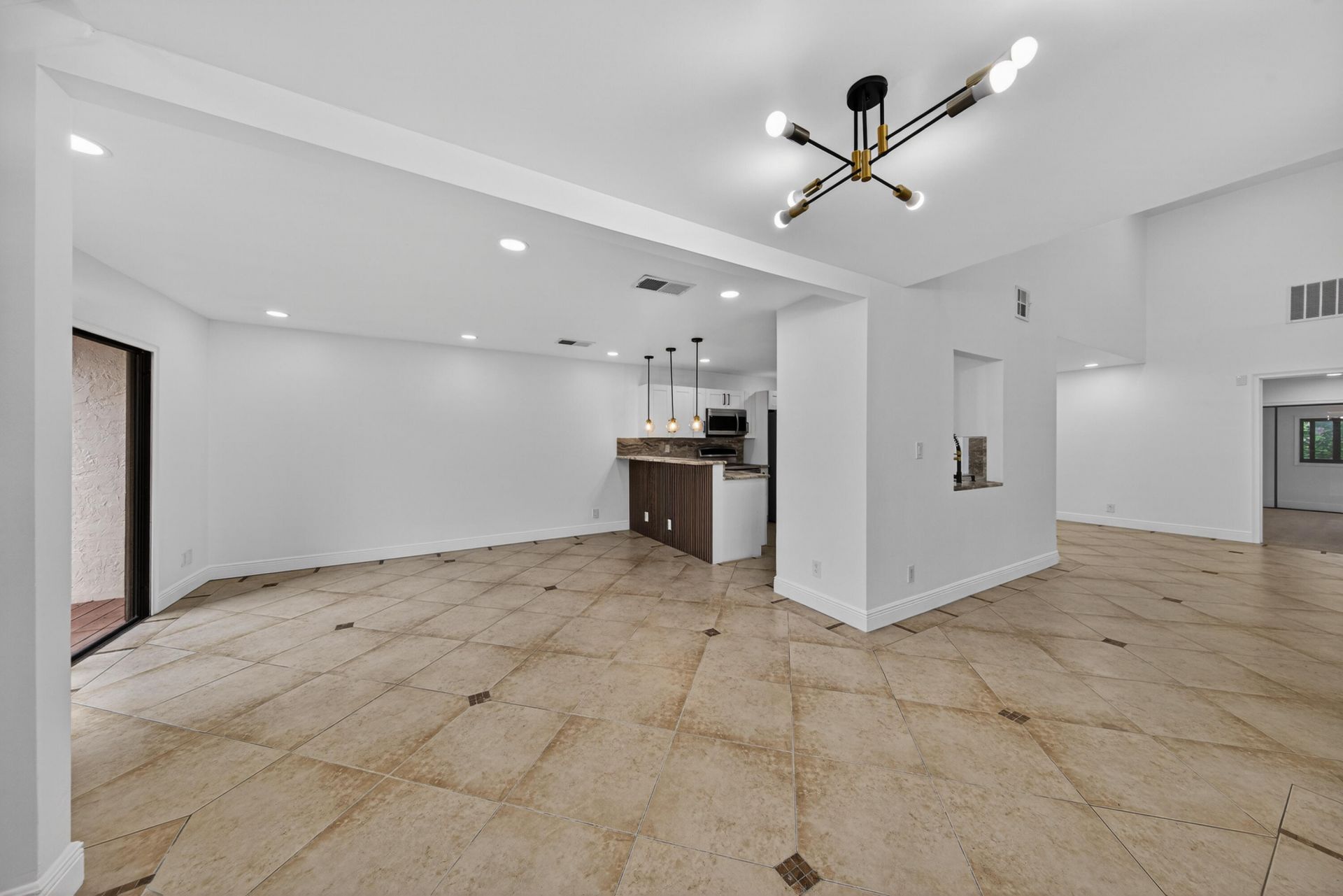 6194 Laurel Lane, Unit C, Tamarac, FL 33319 Photo