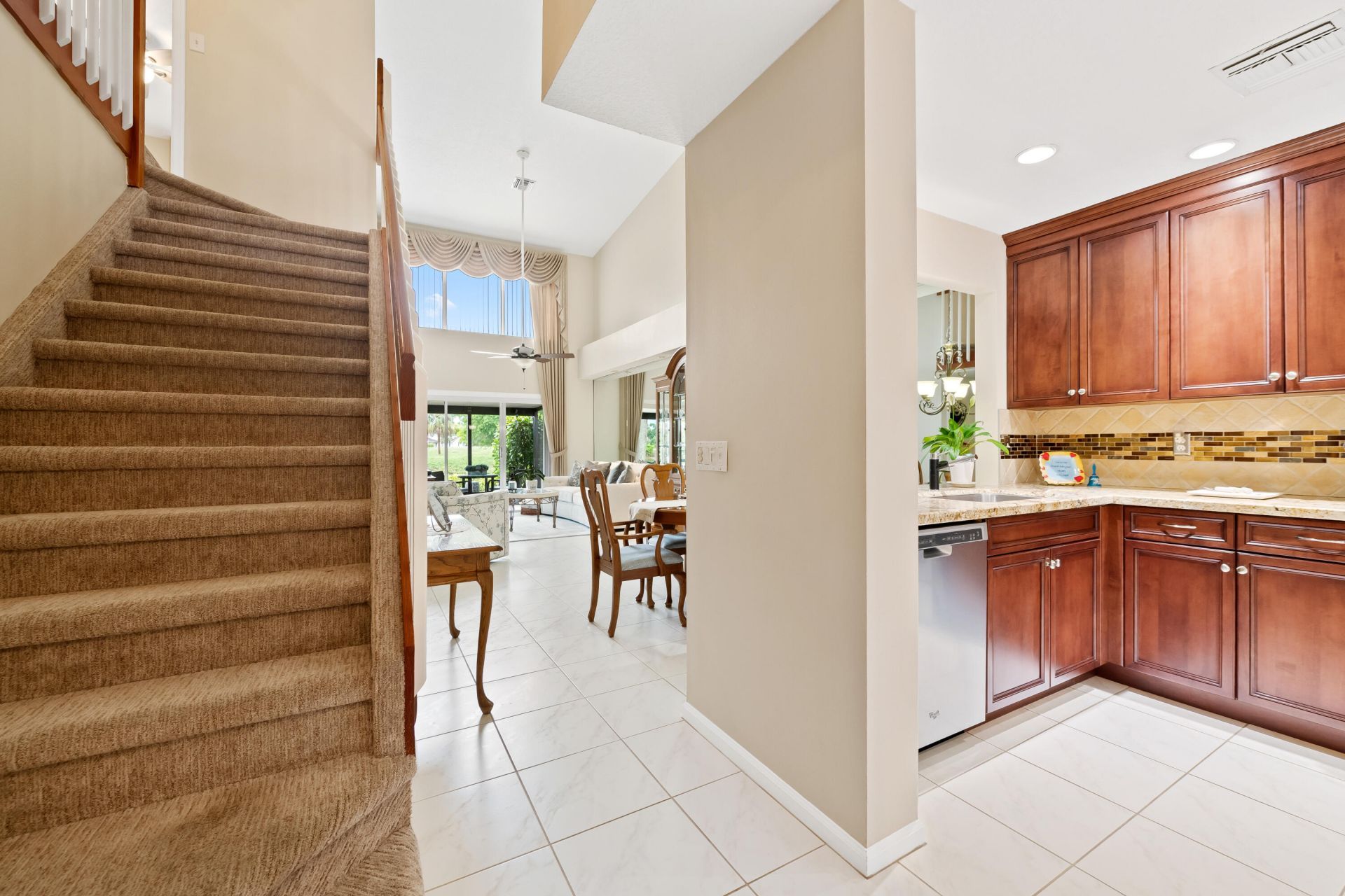 7438 S Pinewalk Dr Drive S, Unit 13-3, Margate, FL 33063 Photo