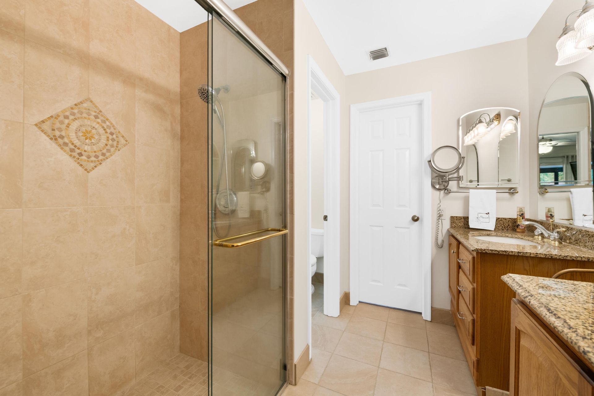 7438 S Pinewalk Dr Drive S, Unit 13-3, Margate, FL 33063 Photo