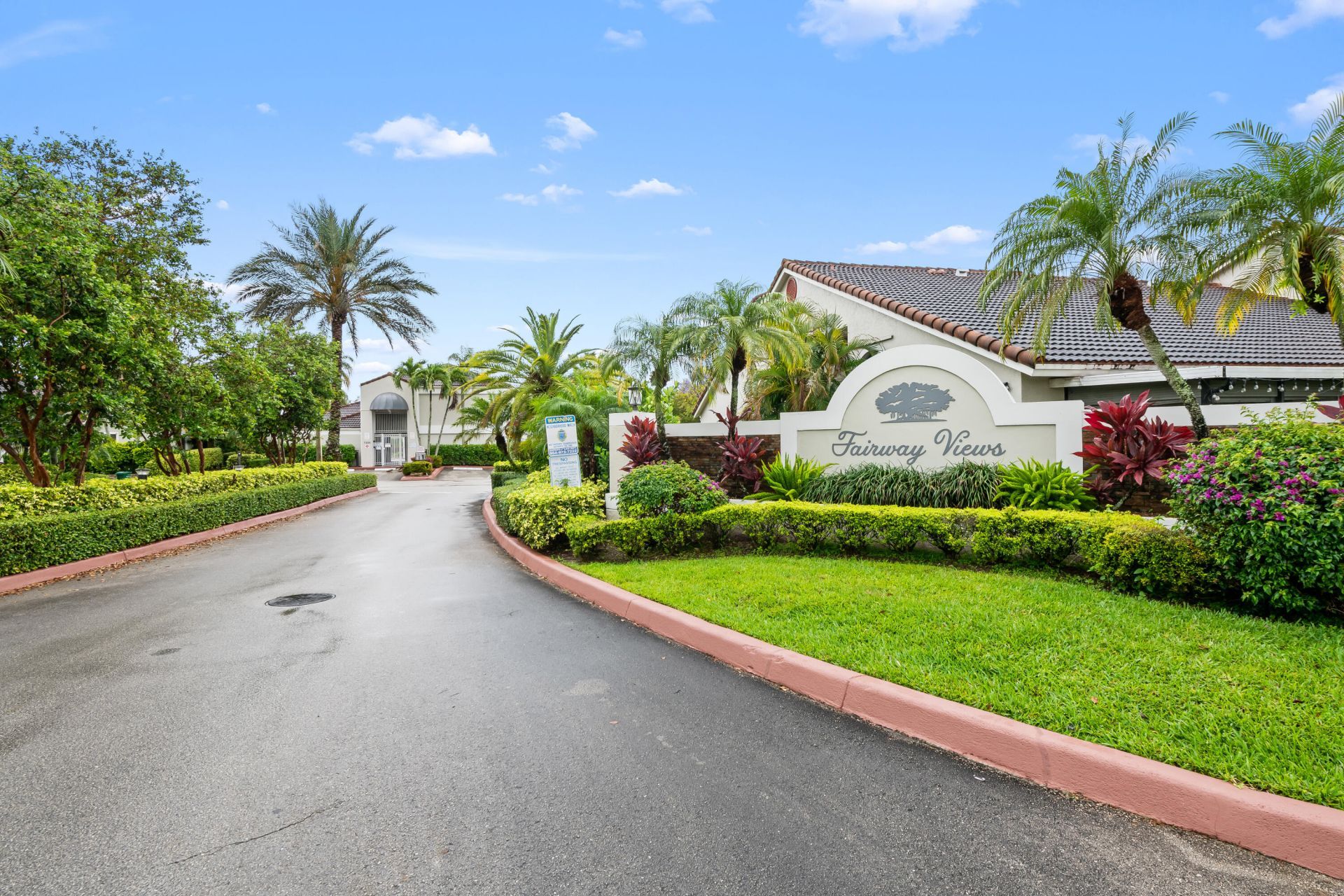 7438 S Pinewalk Dr Drive S, Unit 13-3, Margate, FL 33063 Photo