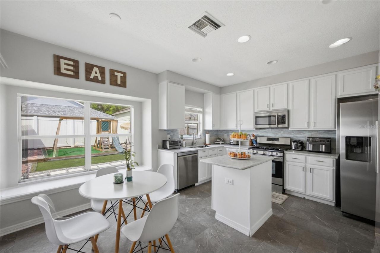 24927 Portofino Drive, Lutz, FL 33559 Photo