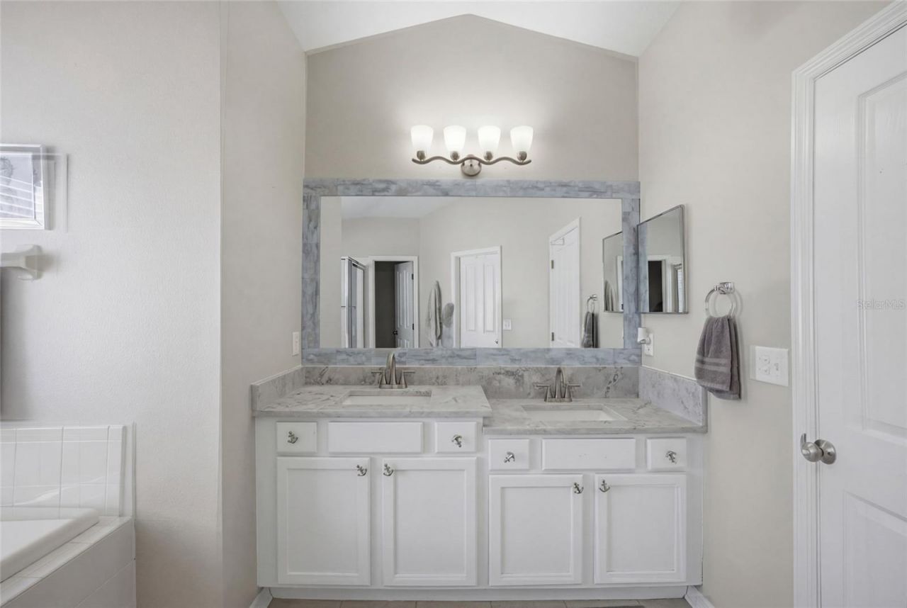 24927 Portofino Drive, Lutz, FL 33559 Photo