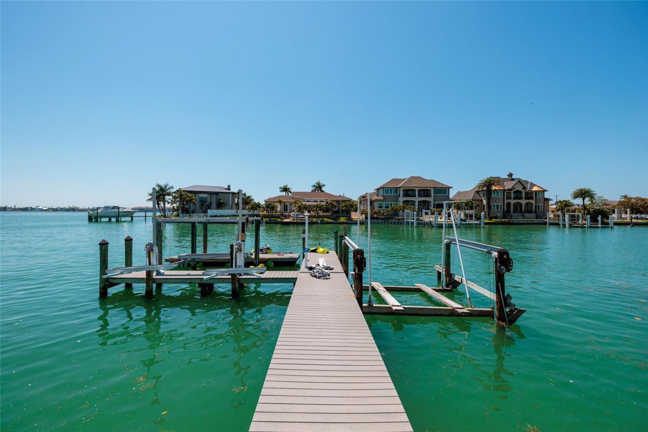 5408 Pali Way, Saint Pete Beach, FL 33706 Photo