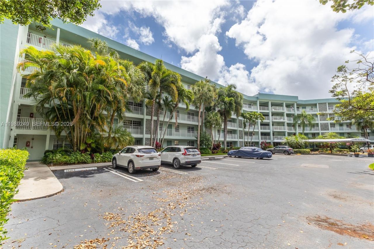 806 Cypress Grove Ln , Unit 111, Pompano Beach, FL 33069 Photo