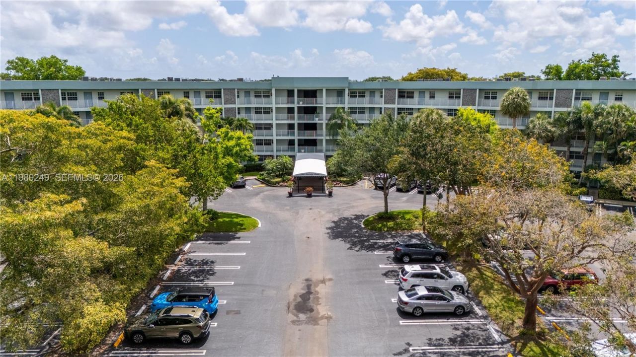 806 Cypress Grove Ln , Unit 111, Pompano Beach, FL 33069 Photo