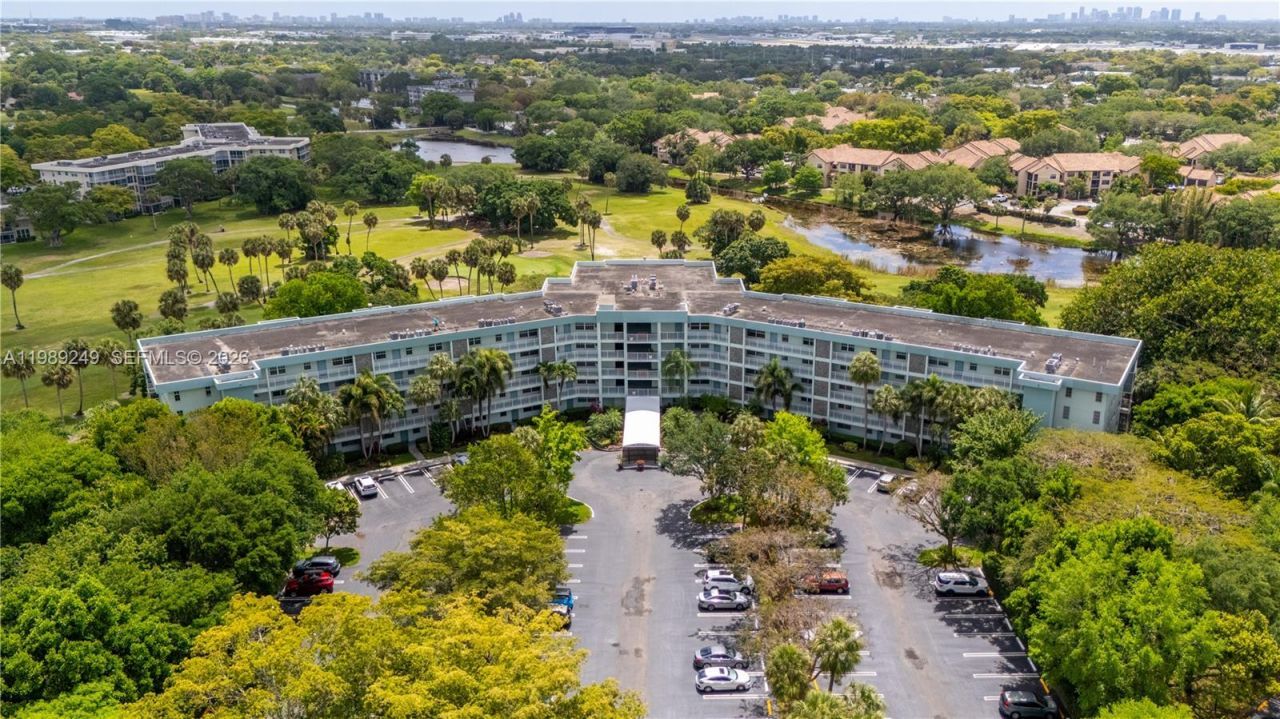 806 Cypress Grove Ln , Unit 111, Pompano Beach, FL 33069 Photo