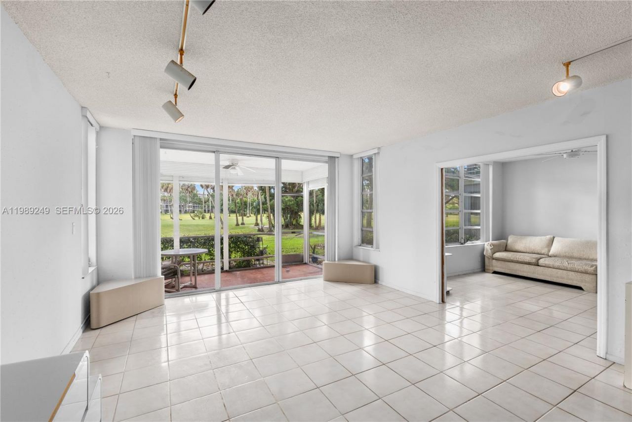 806 Cypress Grove Ln , Unit 111, Pompano Beach, FL 33069 Photo