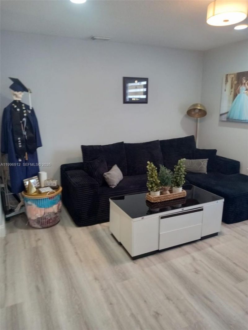 8353 SW 161st Pl, Miami, FL 33193 Photo