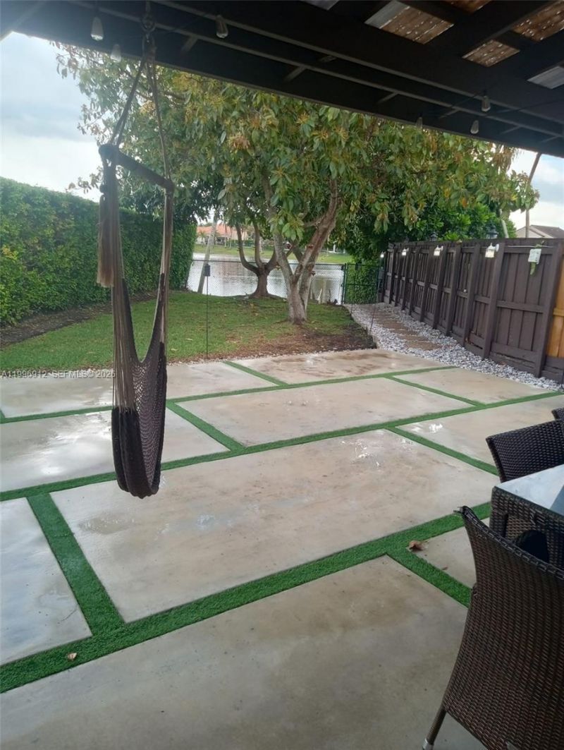 8353 SW 161st Pl, Miami, FL 33193 Photo