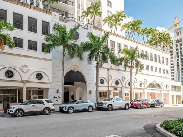 357 Almeria Ave, Unit 705, Coral Gables, FL 33134