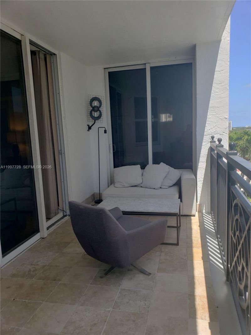 357 Almeria Ave, Unit 705, Coral Gables, FL 33134 Photo